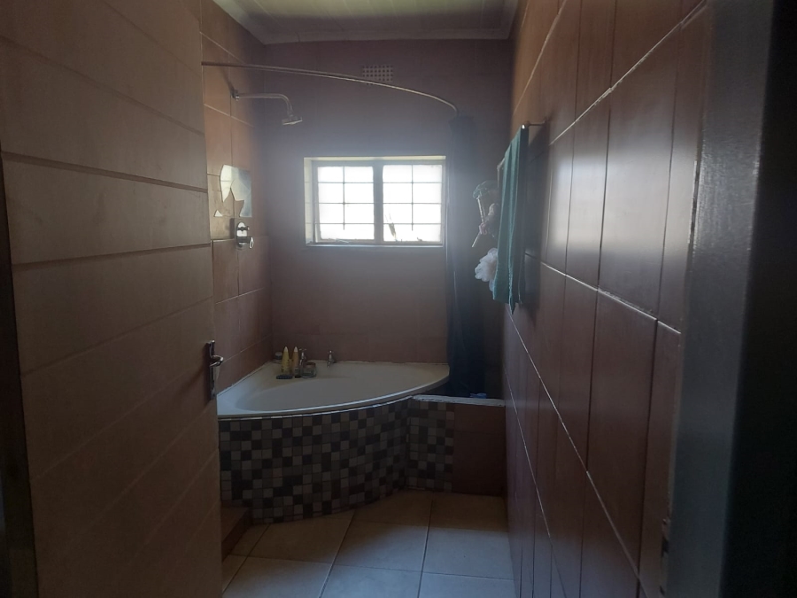 3 Bedroom Property for Sale in Oos Einde North West